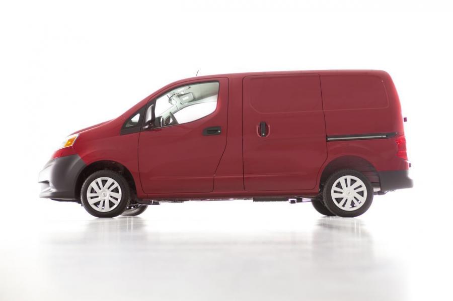  Nissan NV200 2013 года  (фото 12 из 12)